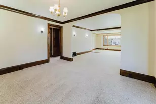 938 W 12th Ave, Oshkosh, WI 54902 - Photo 7
