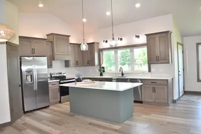 3208 Eclipse Drive, Green Bay, WI 54311 - Photo 5