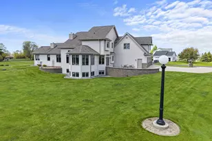 W7415 Ridge Top Dr, Neenah, WI 54956 - Photo 43