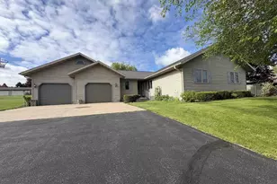 410 E Cedar St, Bonduel, WI 54107 - Photo 31
