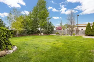 823 Washington Ave, Oshkosh, WI 54901 - Photo 59