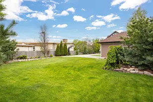 823 Washington Ave, Oshkosh, WI 54901 - Photo 61