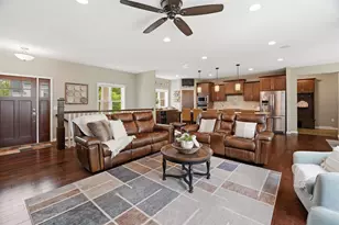 3810 Apple Ln, Oshkosh, WI 54902 - Photo 5
