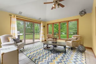 W8678 Hillview Rd, Hortonville, WI 54944 - Photo 17