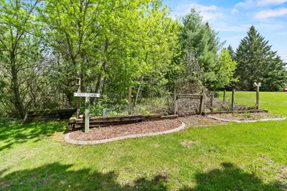 W8678 Hillview Road, Hortonville, WI 54944 - Photo 61