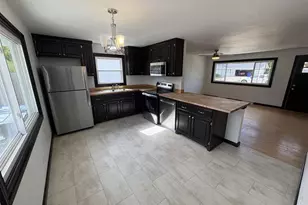 833 W Browning St, Appleton, WI 54194 - Photo 5