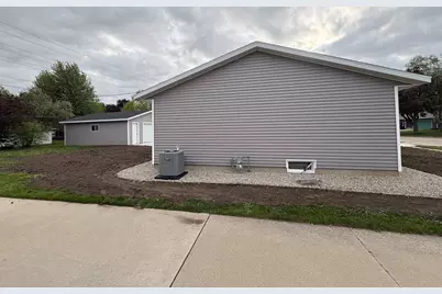 833 W Browning Street, Appleton, WI 54194 - Photo 29