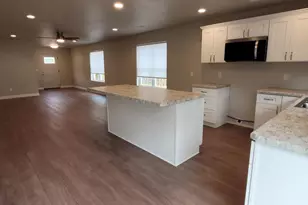 312 E Beacon Ave, New London, WI 54961 - Photo 5
