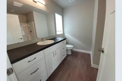 312 E Beacon Avenue, New London, WI 54961 - Photo 11
