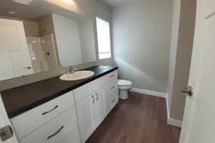 312 E Beacon Ave, New London, WI 54961 - Photo 11