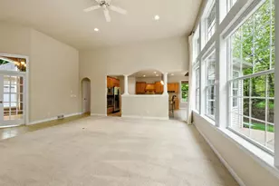 1568 Kingswood Dr, Neenah, WI 54956 - Photo 7