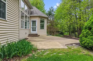 1568 Kingswood Dr, Neenah, WI 54956 - Photo 55