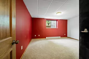 1568 Kingswood Dr, Neenah, WI 54956 - Photo 45
