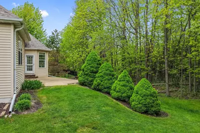 1568 Kingswood Drive, Neenah, WI 54956 - Photo 57