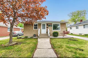 1875 Smith St, Green Bay, WI 54302 - Photo 1