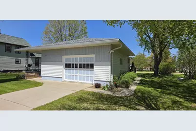 707 E 5th Street, Shawano, WI 54166 - Photo 3