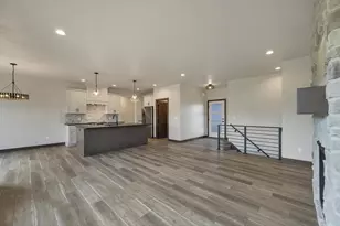2871 Stelor Dr, Green Bay, WI 54311 - Photo 9