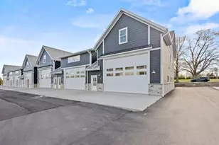836 S 18th Ave, Sturgeon Bay, WI 54235 - Photo 3