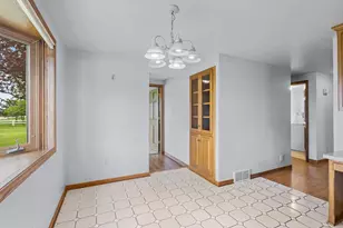 5184 Finger Rd, Green Bay, WI 54311 - Photo 9