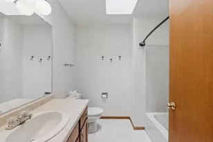 1115 Sawtell Ct, Oshkosh, WI 54902 - Photo 15