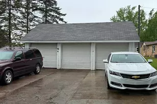 84 Pearl St, Clintonville, WI 54929 - Photo 27
