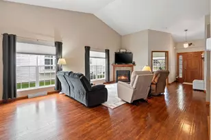 5529 W Brookview Dr, Appleton, WI 54913 - Photo 5