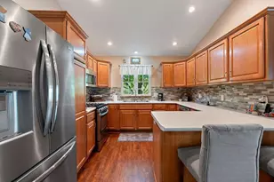 5529 W Brookview Dr, Appleton, WI 54913 - Photo 9