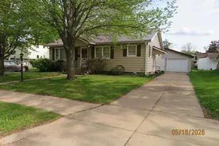 312 W 3rd St, Shawano, WI 54166 - Photo 1