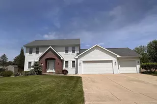 2704 Brookview Dr, Green Bay, WI 54313 - Photo 1