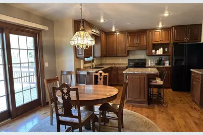 2704 Brookview Drive, Green Bay, WI 54313 - Photo 7