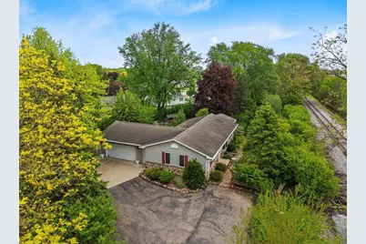2220 W 20th Avenue, Oshkosh, WI 54904 - Photo 51