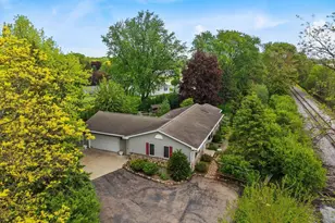 2220 W 20th Ave, Oshkosh, WI 54904 - Photo 51