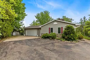 2220 W 20th Ave, Oshkosh, WI 54904 - Photo 49