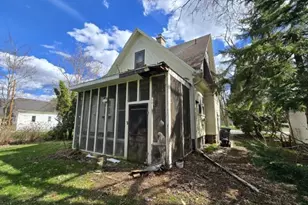 211 E Center St, Shawano, WI 54166 - Photo 3