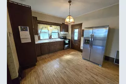 211 E Center Street, Shawano, WI 54166 - Photo 7