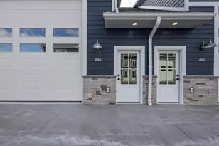 844 S 18th Ave, Sturgeon Bay, WI 54235 - Photo 5