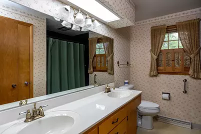 5419 Long Court, Appleton, WI 54914 - Photo 9
