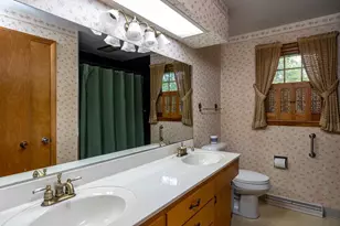 5419 Long Ct, Appleton, WI 54914 - Photo 9