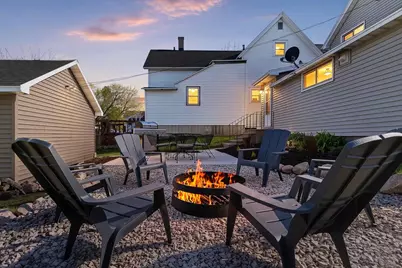 210 N Oakland Avenue, Oconto Falls, WI 54154 - Photo 3