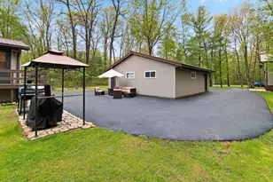 N6828 Springbrook Rd, Cecil, WI 54111 - Photo 7