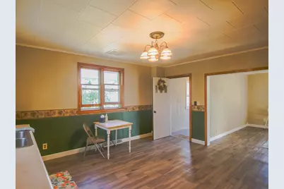712 W 9th Avenue, Oshkosh, WI 54902 - Photo 7