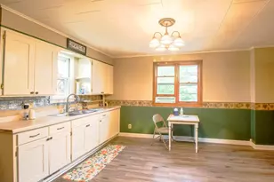 712 W 9th Ave, Oshkosh, WI 54902 - Photo 5