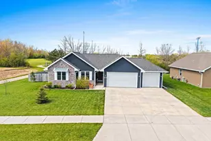 1138 W Thorn Crk Dr, Hilbert, WI 54129 - Photo 31