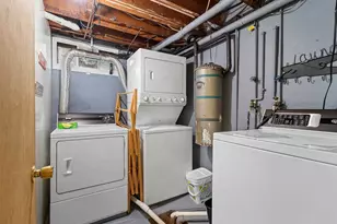926 N 17th St, Manitowoc, WI 54220 - Photo 39