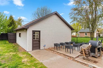 926 N 17th Street, Manitowoc, WI 54220 - Photo 51