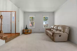 2951 Vercauteren Dr, Green Bay, WI 54313 - Photo 11