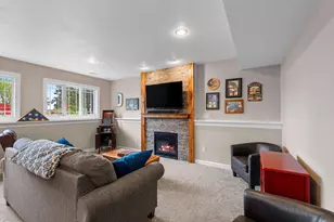 529 Golf Side Ct, Hortonville, WI 54944 - Photo 43