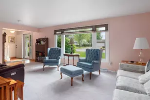 490 Tyrolian Dr, Green Bay, WI 54302 - Photo 7