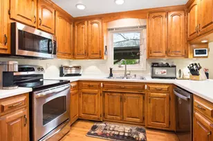 490 Tyrolian Dr, Green Bay, WI 54302 - Photo 13