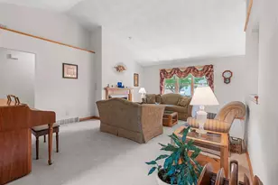 1326 Winter Wheat Dr, Neenah, WI 54956 - Photo 13
